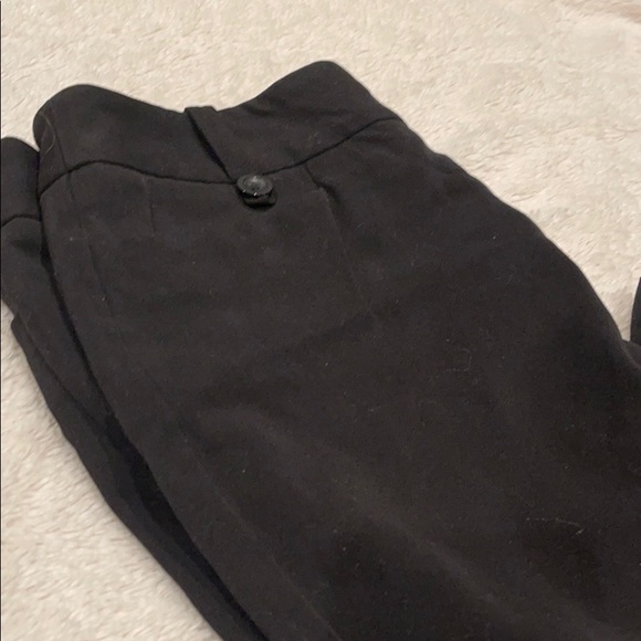 🪞 Capri Pants ❣️ - Picture 2 of 6